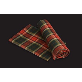Justina Claire Pair of Table Napkins in a Argyll Design