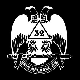 32nd Degree Deus Meumque Jus Scottish Rite Masonic Vinyl Decal - [White][6 Inch]