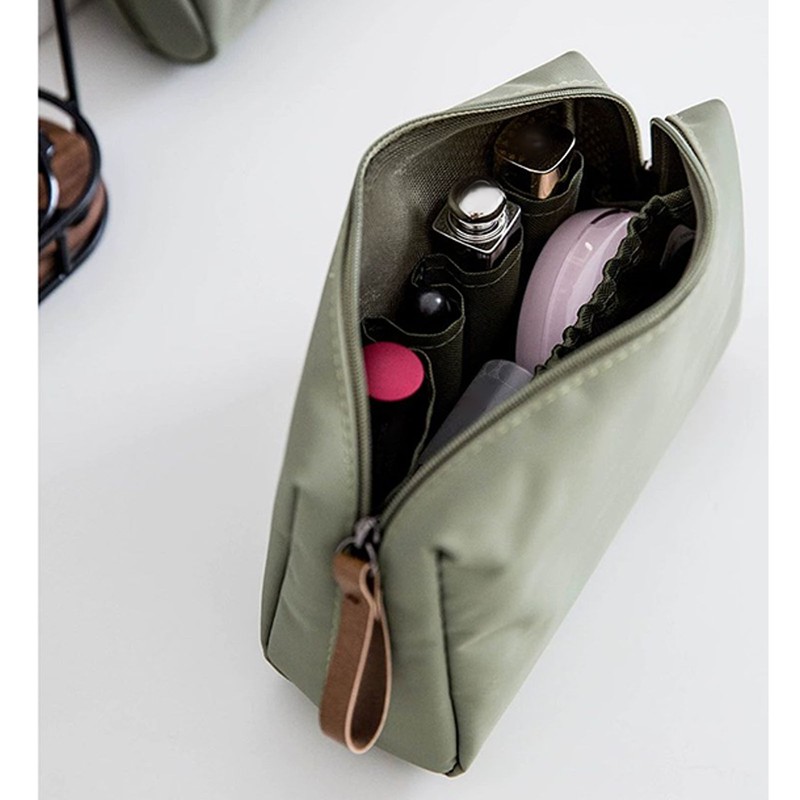 Mini Makeup Bag Portable Easy to Clean Small Cosmetic Bag