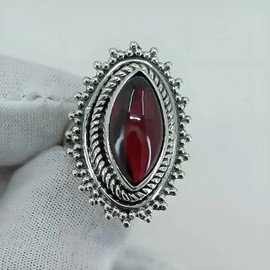 Navya Craft Granatstein Silber ring | Handgefertigter Statement Ring aus 925er Sterling silber | Natürlicher Marquise-Edelstein Schmuck | Januar Geburtsstein Versprechensring | Geschenk (54 (17.2))