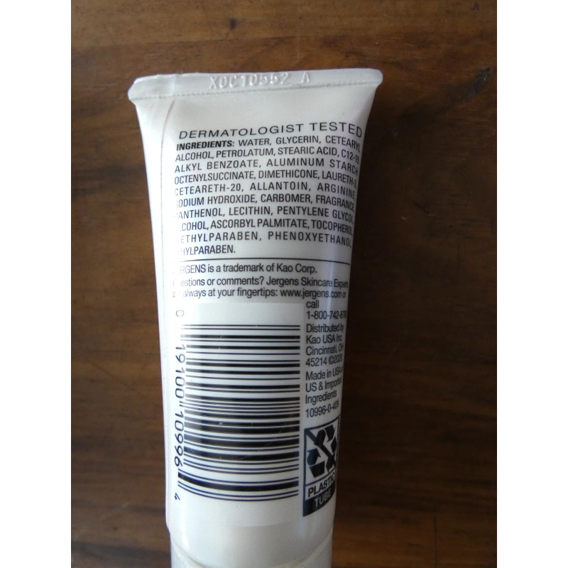 TWO Jergens Ultra Healing Lotion, 2x 1 oz tubes Free