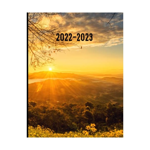 2022-2023 Daily Planner: 2022-2023 Planner - Sunrise Natural Scenery Themed