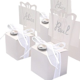 EinsSein Cardboard Boxes for Wedding Guest Presents Chair Design with Labels white