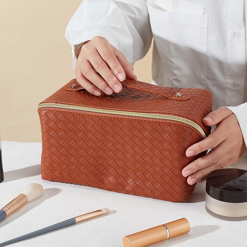 Dybker Travel Cosmetic Bag for Women, Waterproof Makeup Bags with