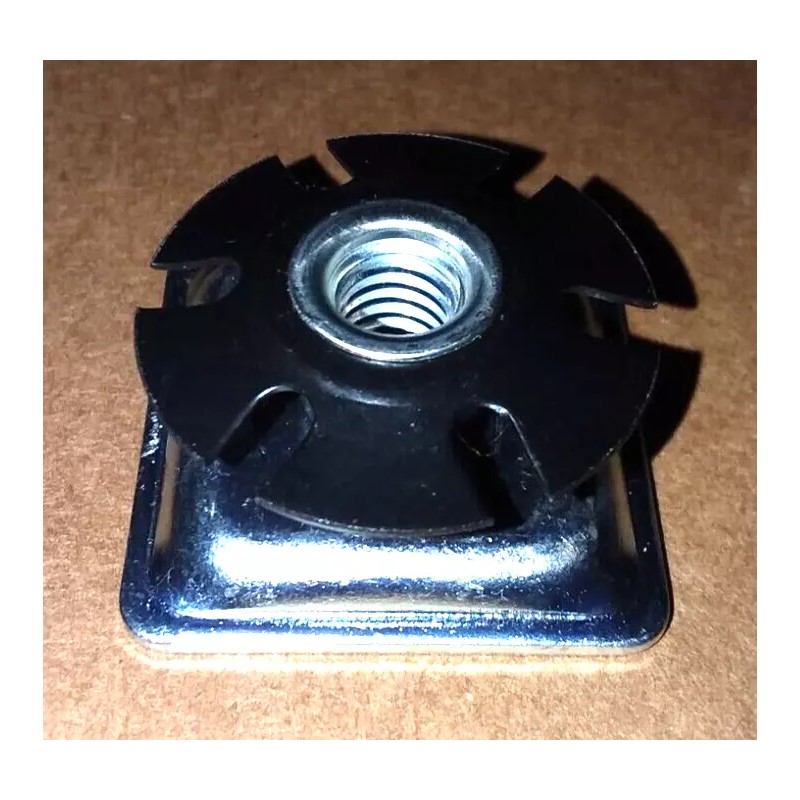 Unbranded/Generic 4 Pack Threaded Star Type 1-1/4(OD) Square Tubing Insert