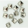 100pcs 10mm Square DIY Leathercraft Metal Punk Spikes Spots Pyramid