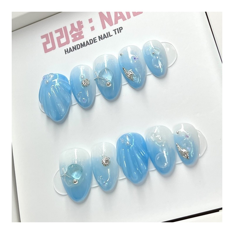 Blue Sea Shell Handmade Nail Tips - Short Almond /
