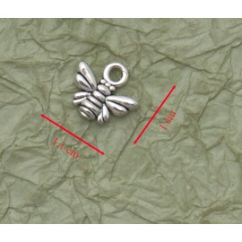 Ruwado 50 Pcs Bee Charms Metal Small 1.1 x 1 x 0.3 cm Cute Honeybee Alloy Pendant for Women DIY Jewelry Making Necklace Bracelets Earring Keychain Key Rings Bookmark Supplies (Antique Silver)