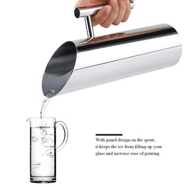 Stainless Steel Water Pitcher Jug with Ice Guard Cold Drinking Pitcher Home Hotel Serving Tool(1.5L)