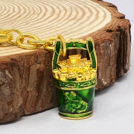 Isui Key Holder, Amulet, Feng Shui Goods, Key Chain, Wallet, Success, Money Luck, Decorative Accessory, green