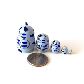 1.25" Tall Blue Cat with Mouse Mini Nesting Dolls Russian Hand Carved Hand Painted 5 Piece Matryoshka Set