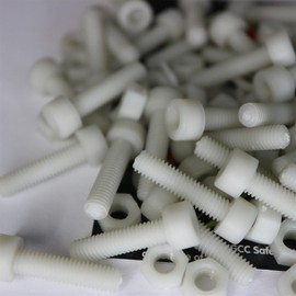 50 x Glass Filled Reinforced, Super Nylon Socket Head, M5 x 20mm Plastic Nuts and Bolts, Washers, (13/64 x 25/32 in)