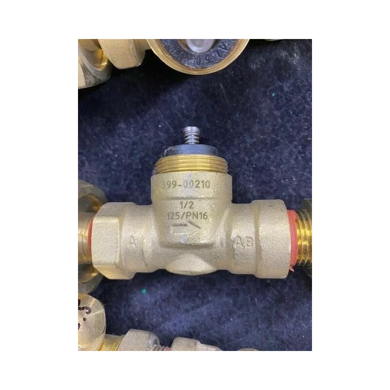 NexusValve assembly actuator head, union with ports, auto flow control