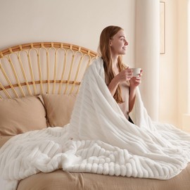 Erwinmu Throw Blanket White for Couch Sofa Bed,Faux Fur Fluffy & Warm Fuzzy Cozy Blanket Thick Shaggy Flannel Blanket,50 x 60 Inches