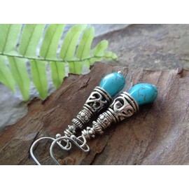 ⊹⊱✿ HOWLITE TROPFEN ETHNO PERLKAPPE ✿⊰⊹ Ohrringe mit Stein Träne, meliert, hellblau, türkis, formschöner Haken