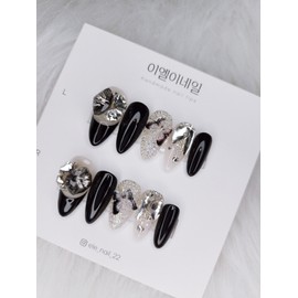 Black Navillera Pixie Handmade Nail Tip - Almond / 블랙나빌레라픽시 수제네일팁 - 아몬드