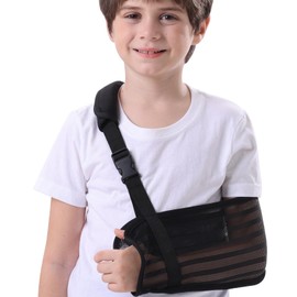 Fotgok Kids Mesh Arm Sling for Showering,Breathable Shoulder Brace for Shoulder, Elbow, Wrist, Rotator Cuff Injury,Arm Brace for Broken Arm, Arm Sling Shoulder Immobilizer for Children,Fits Right and Left Arm (Small)