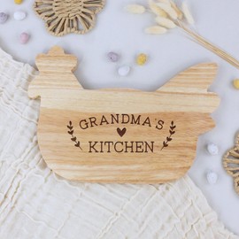 eBuyGB Grandma’s Kitchen Board, Wood Chicken Shaped Chopping Board, Kitchen Décor, Cooking Gift for Grandma, Brown