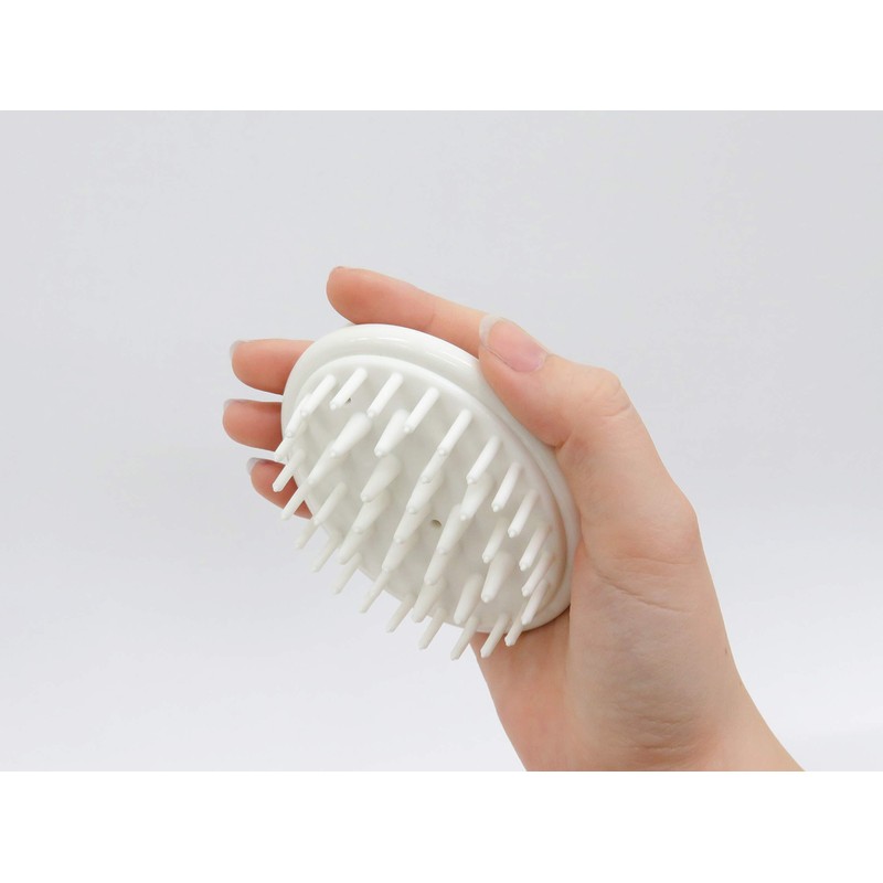 Towa Sangyo Lyracare 32311 32311 Shampoo Massage Brush, White