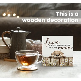 Nitelat Funny Otter Wooden Box Sign -Rustic Farmhouse Live Like Someone Left the Gate Open Signs for Home Decor, Farm Cottagecore Animal Office Kitchen Bedroom Decor, Otter Gifts for Women, 5x5