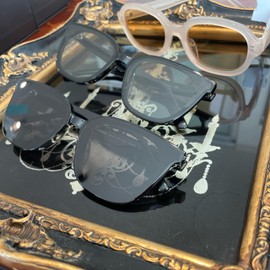 [Tsutael] Flat lens and cell frame sunglasses/classic modern date glasses men's women's Boston round pale color light color emo vintage retro, Amber/Black Frame/Amber Lens