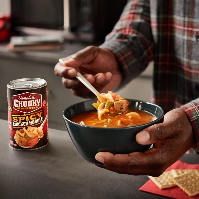 Campbell's Chunky Soup, Spicy Chicken Noodle Soup, 18.6 oz Can