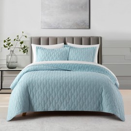 Chic Home Nyla 3 Piece King Size Quilt Set - Contemporary Geometric Hexagon Pattern Bedspread Coverlet with 2 Pillow Shams, Blue