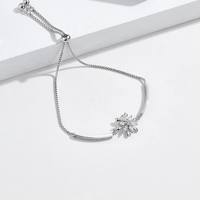 Women's Silver Snowflake Design S925 Sterling Silver Cubic Zirconia Winter
