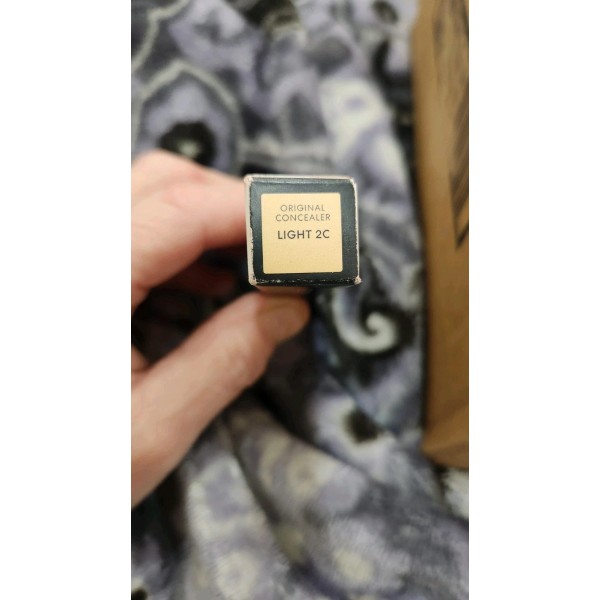 bareMinerals Bare Mineral Original Liquid Mineral Concealer Light 2C NIB