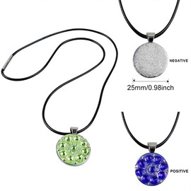 Golf Ball Marker Crystal Hat Clip, Lightweight Portable Golf Pendant Necklace Golf Lovers (Red)