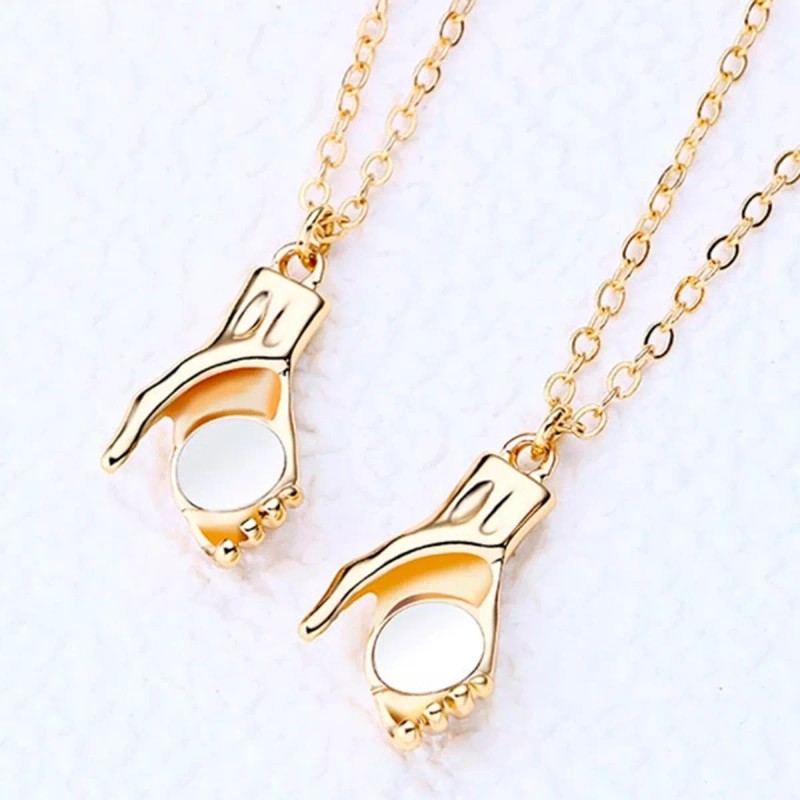 Veraly Collar De Pareja Con Colgante De Manos Magnéticas Aleación