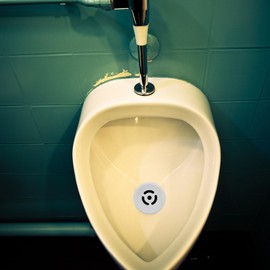 Hemobllo 2pcs Urinal Strainer Stoppers, Bathroom Urinal Stopper Caps for Efficient Odor Control and Drainage, Durable Plastic Design