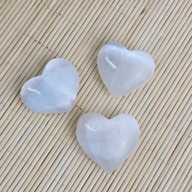 NKlaus 3 x Selenite Heart Stone 4 cm Small - Natural Healing Stones for Reiki, Meditation & Chakra Work, Energetic Worry Stone for Relaxation, Protection & Spiritual Rituals