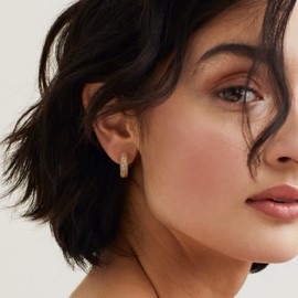 Jenosy Earrings Gold Women's Pearl Earrings Delicate Pearl Stud Earrings for Women Cartilage Huggie Stud Earrings for Girls Hypoallergenic Earrings 18K Gold-Plated Fashion Jewellery for Women and