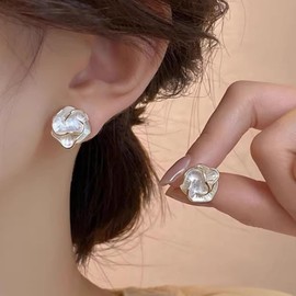 Flower Earrings for Women Elegant Floral Stud Gold Trimmed Rose Shape Earrings for Wedding Party Accessories Trendy Jewelry Gifts