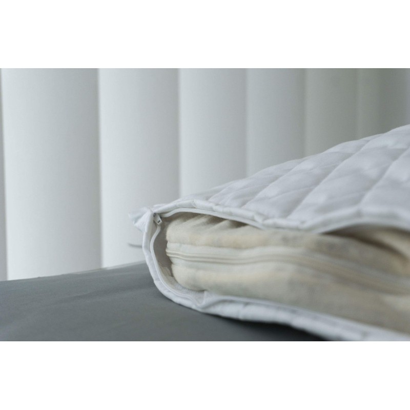 Pine Cushion, Quilted, Directly Filled, Pine Wood Cushion