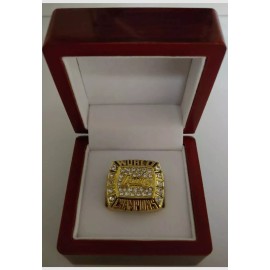 Kobe Bryant - 2000 Los Angeles Lakers Championship Ring With Wooden Display Box