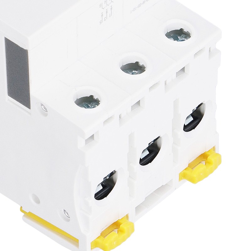 3P Miniature Circuit Breaker Easy Disassembly Assembly Din Rail Mount
