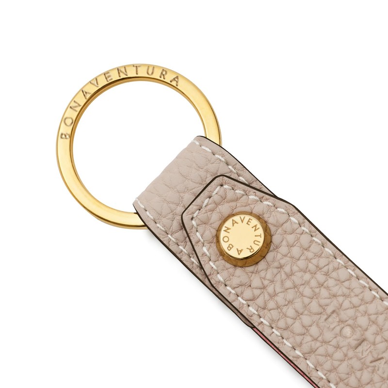 Bonaventura Key Chain Shrink Leather, beige