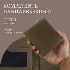 AKAROA Trifold Men's Genuine Cowhide Harry Wallet 9.5 x 11.5 cm with 15 Card Slots & Coin Compartment with Press Stud - Portrait Format Wallet with RFID Protection, Vintage Brown, Standard size