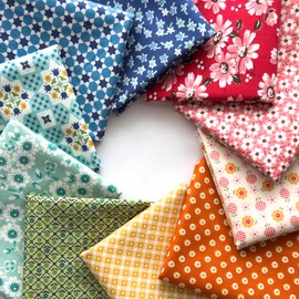 Lily Bella Fabrics Flea Market Fat Quarter Bundle (10 Pieces) by Lori Holt for Riley Blake (LH.FLEAMARKET.A.10FQ)