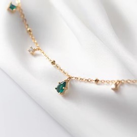 QueenBee 14K Gold Emerald Cubic Zirconia Pendant – Elegant Dainty Gemstone Drop Necklace for Women, Hypoallergenic Gold Chain, Perfect Valentine’s Day, Birthday, Bridesmaid, Mother’s Day Gift