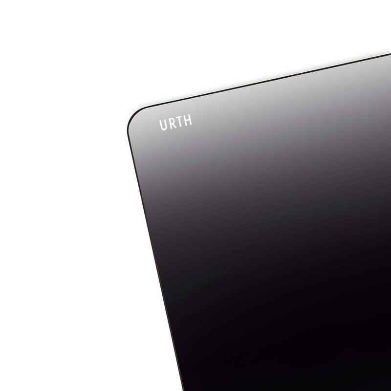 Urth 100 x 150 mm Reverse Grey Graduated Filter ND8