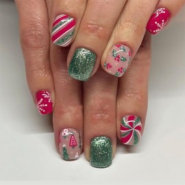 Christmas Press on Nails Short Square Fake Nails With Snowflake Christmas Tree Designs Xmas Red Green Glitter False Nails Full Cover Stick on Nails Winter Acrylic Artificial Nails for Women 24 Pcs