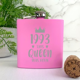 eBuyGB Engraved Pink Stainless Steel Hip Flask -1993 This Queen was Born Design - 30th Birthday Gifts for Women, Her - Thirtieth Birthday Gift for Mum, Sister, Auntie, Friend - 6oz Drinks Canteen
