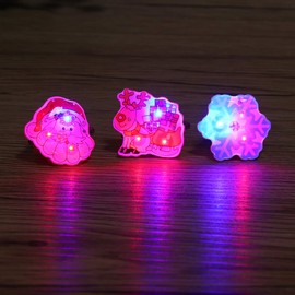 TOYANDONA Pack of 25 Christmas Brooch Pin Lights Santa Claus Snowman Snowflake Christmas Party Favors for Christmas Decorations (Random Style), Plastic