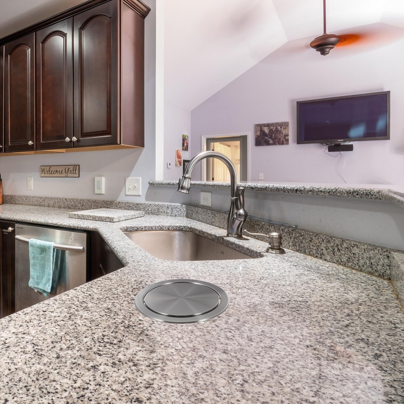 Uonlytech Trash Can Lid Simple Trash Grommet Embedded Countertop Trash