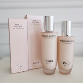 O Hui 오휘 미라클 모이스처 핑크베리어 스킨 소프너 150ml + 핑크베리어 에멀전 130ml Ohuui Miracle Moisture Pink Barrier Skin Softener 150ml + Pink Barrier Emulsion 130ml