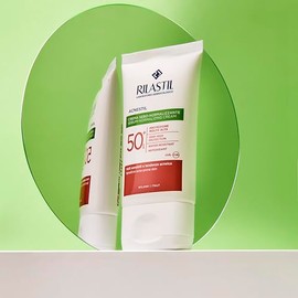 Rilastil Sun System Acnestil SPF50 40ml Protector solar facial para pieles mixtas y grasas con accin seboreguladora                                   
