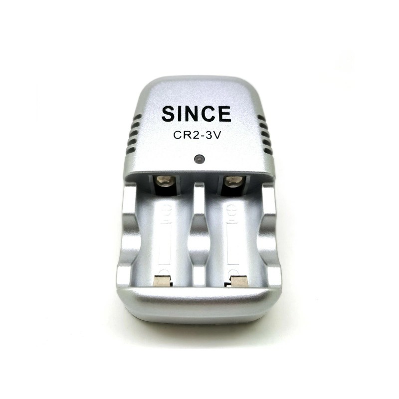 UltraFire Charger + 2x 800mAh 3.0V Rechargeable Battery For UltraFire